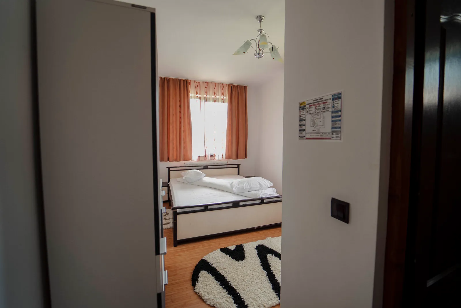 Camera 1 - Pensiunea Miruna